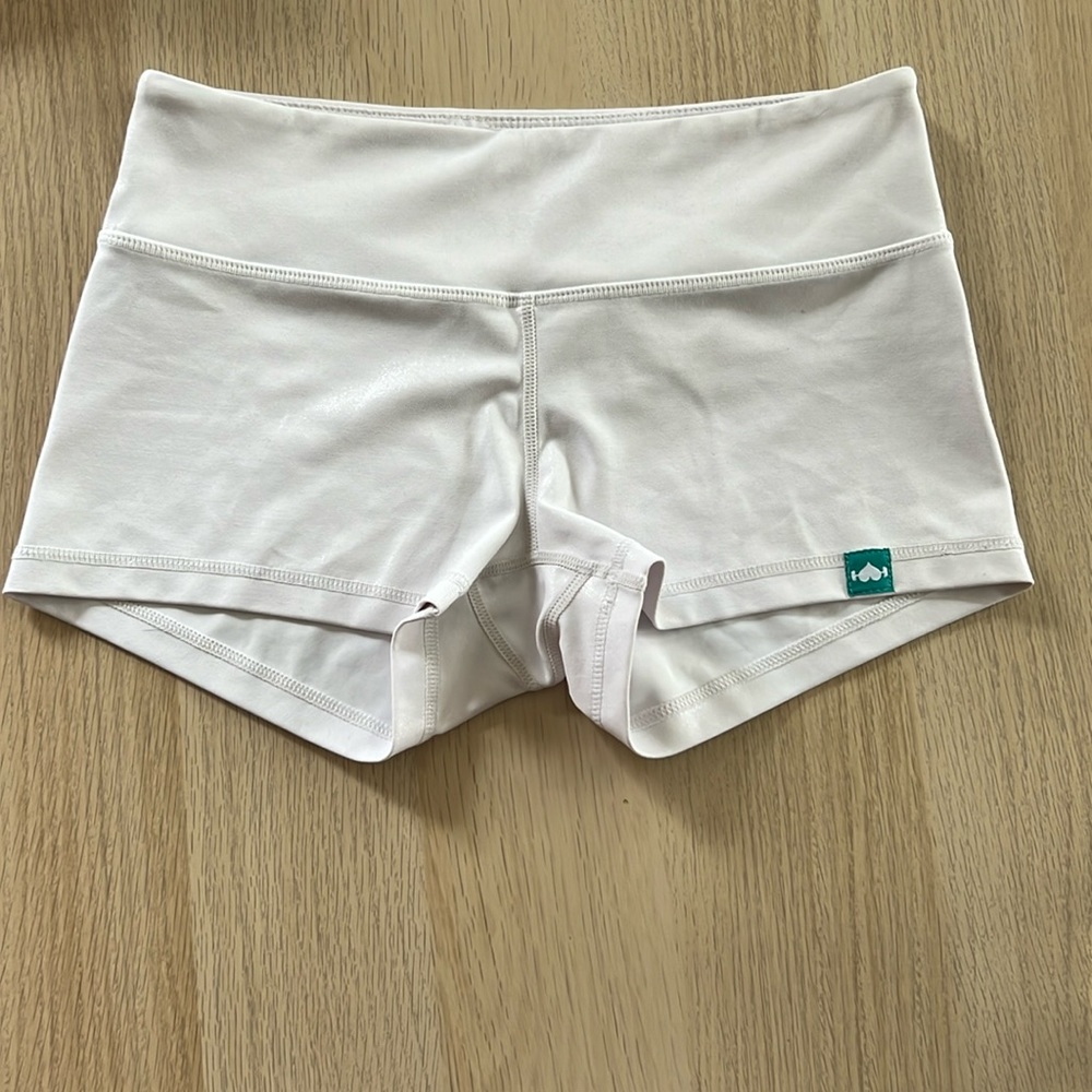 WODBOTTOM shimmer white shorts